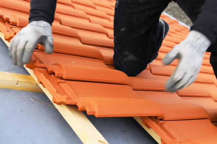 Pose toiture neuve 100m², Oyonnax, Maxime Charpente et Fils